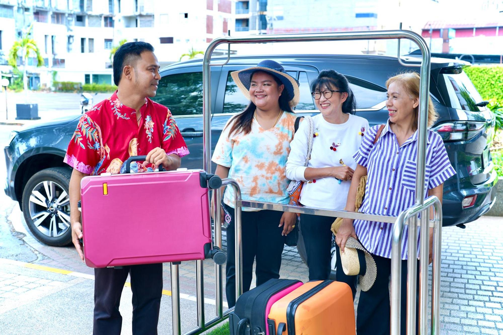 A-Te Chumphon Hotel - Sha Plus Εξωτερικό φωτογραφία