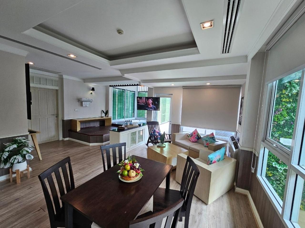 A-Te Chumphon Hotel - Sha Plus Εξωτερικό φωτογραφία